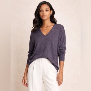 Holt Renfrew Cashmere V Neck Sweater Size L Cozy Minimalist Classic Luxury